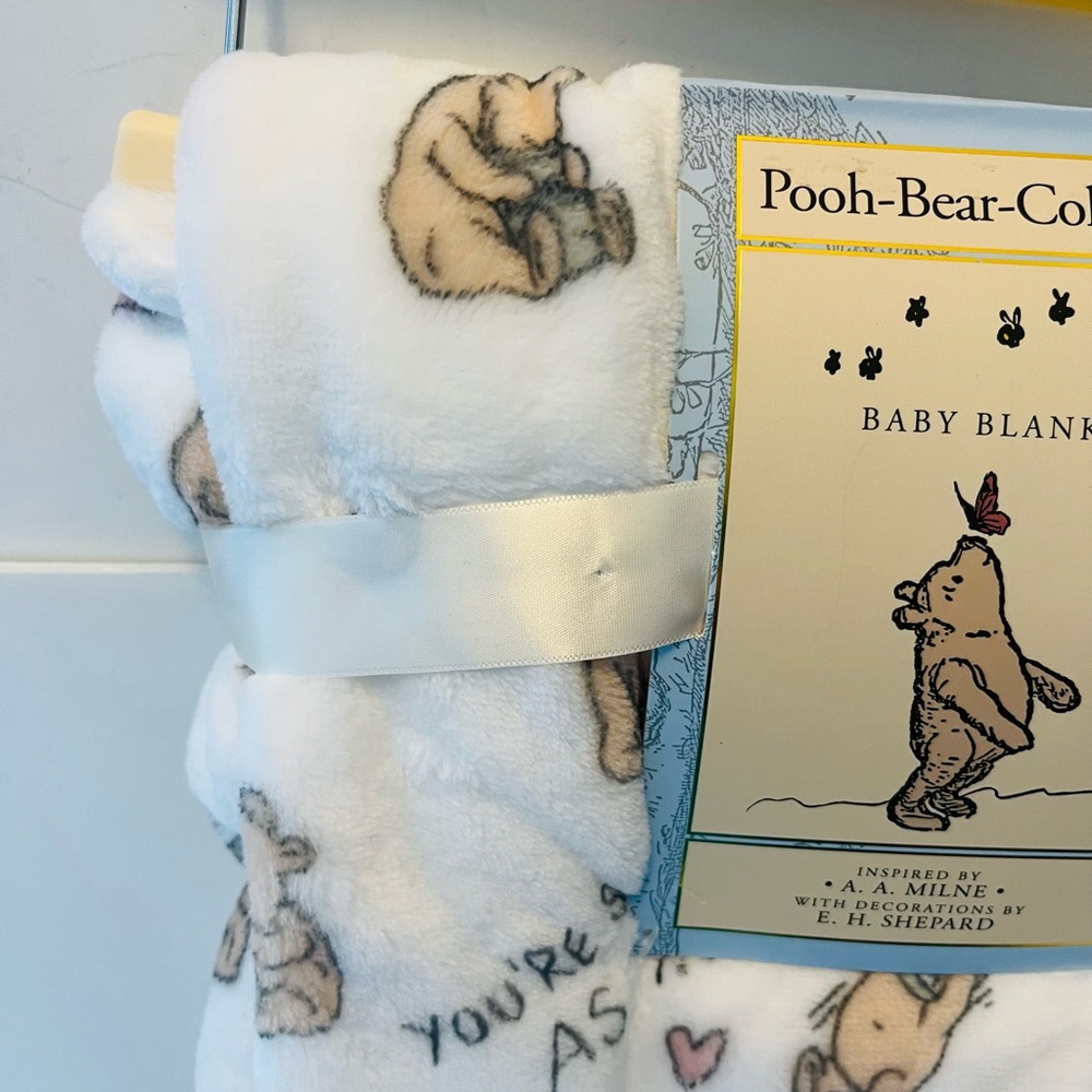 Winnie the Pooh Bear Collection Pooh Baby Blanket Love You're Sweet as Hunny - Picture 3 of 12